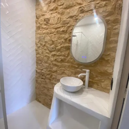 Maison As Cambous Bed & Breakfast