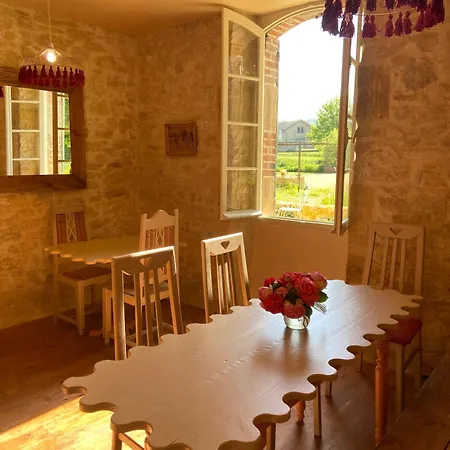 Maison As Cambous Bed & Breakfast